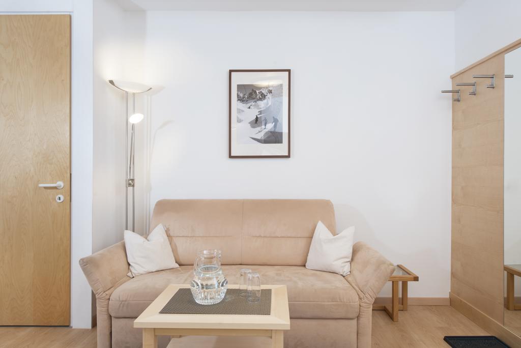 Apartment Paula Seefeld in Tirol Zimmer foto